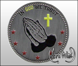 Jesus' praying hands with 7 stars surrounded by a beaded border. Minted on antique brass.